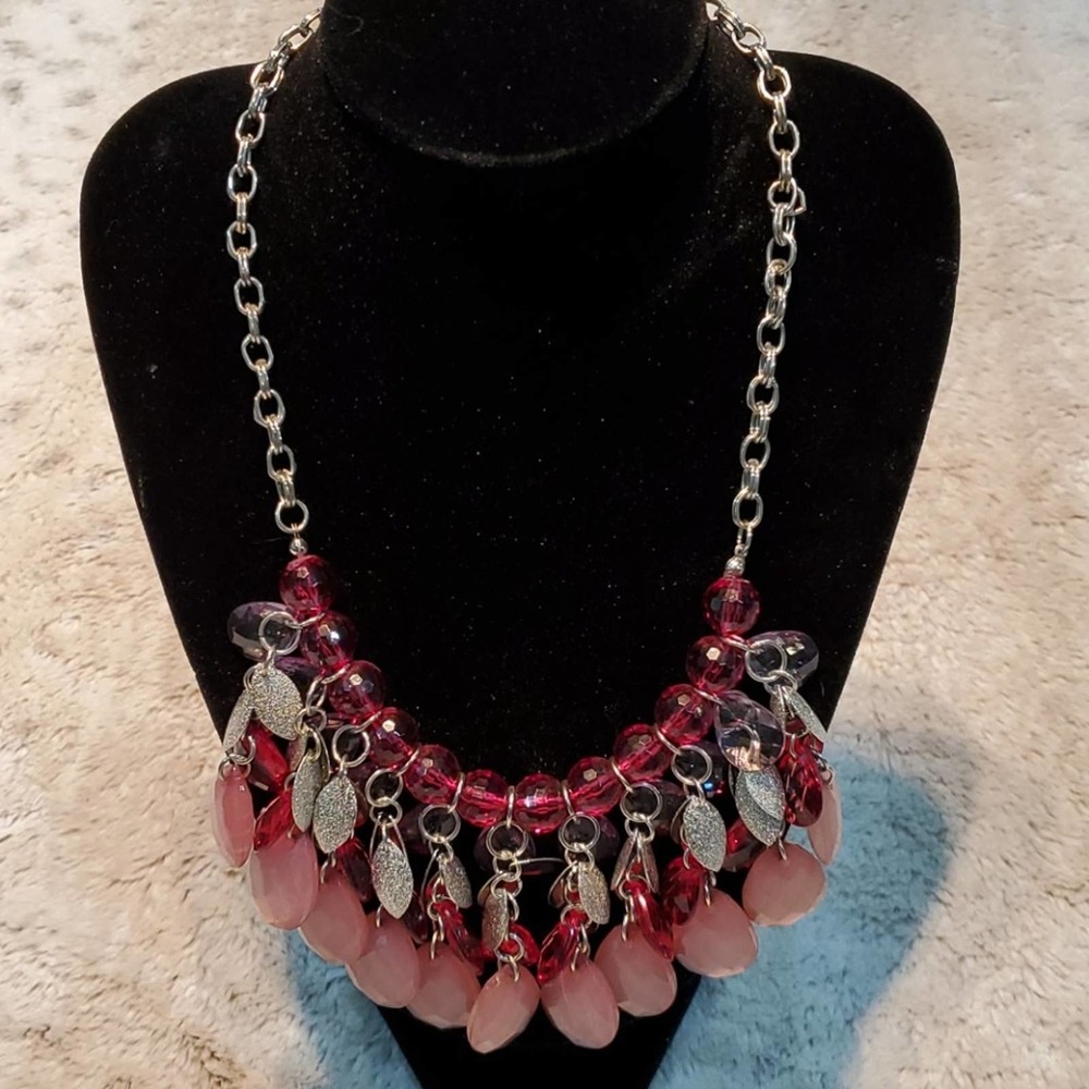 Boutique Silver & Pink Detailing Tiered Adjustable Fashion Necklace